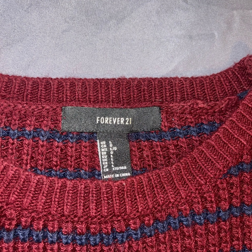 Sweater - Picture 6 of 6